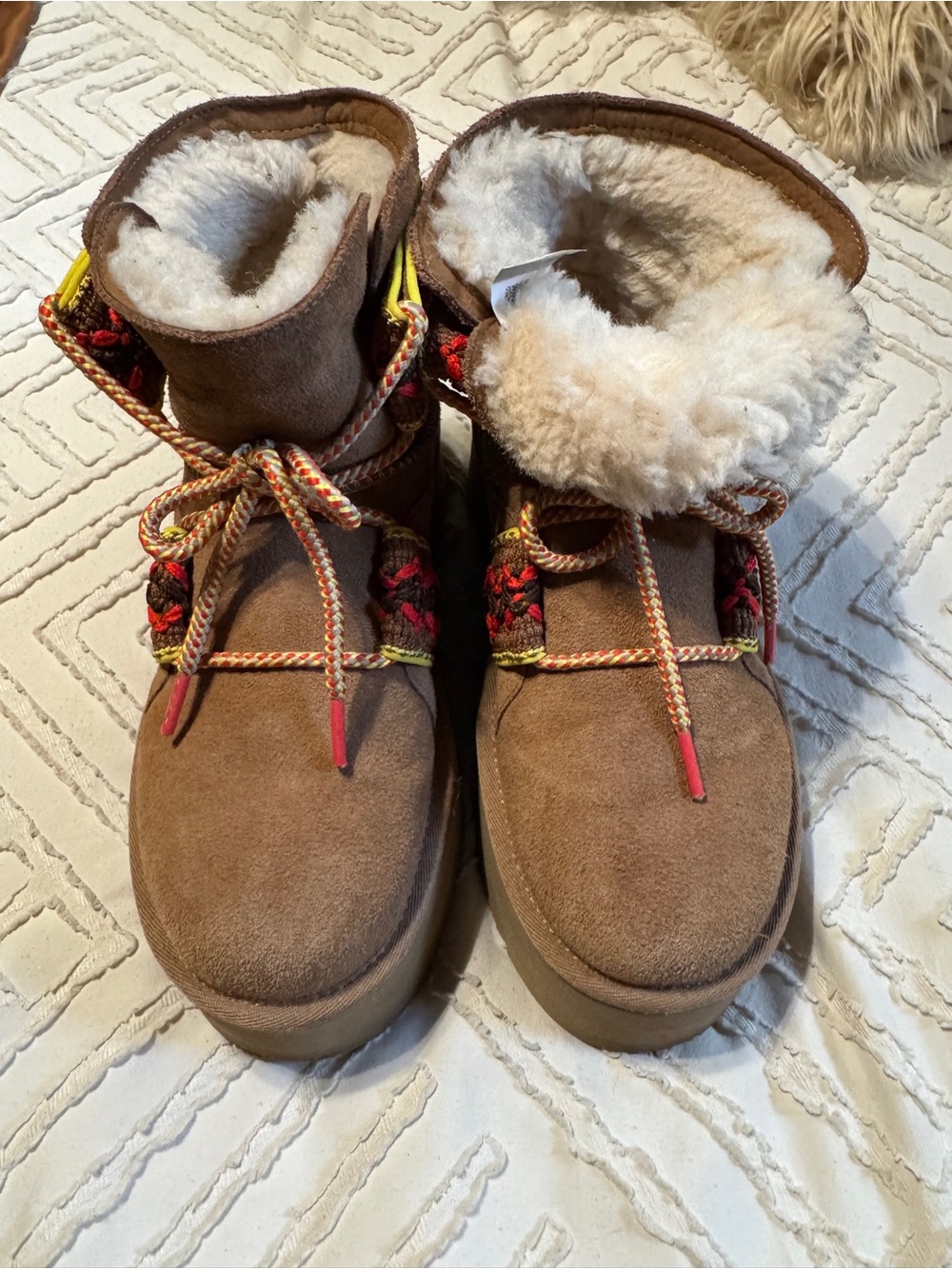 UGG classic mini II platform braid boots 8